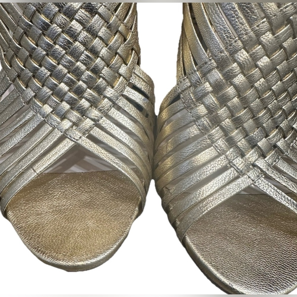 Boutique 9 Metallic Gold Woven Peep-Toe Heels Sz 10M - Picture 7 of 9